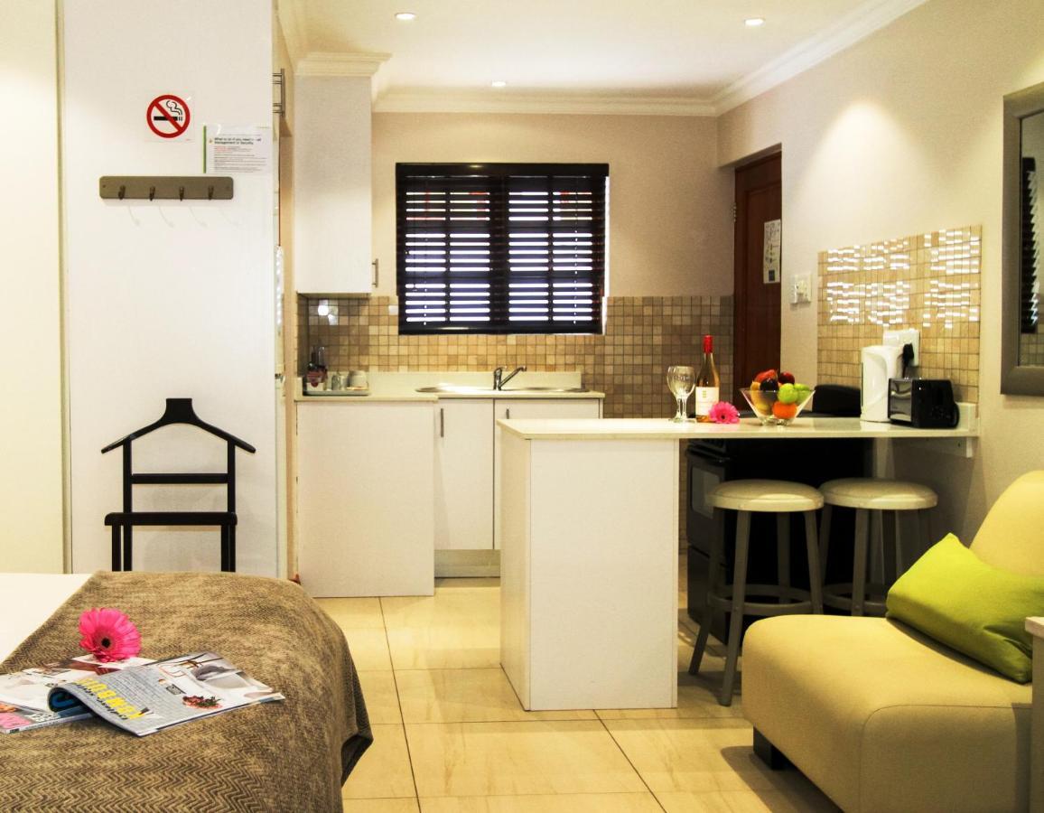 Rivonia Premier Lodge Johannesburg Bagian luar foto